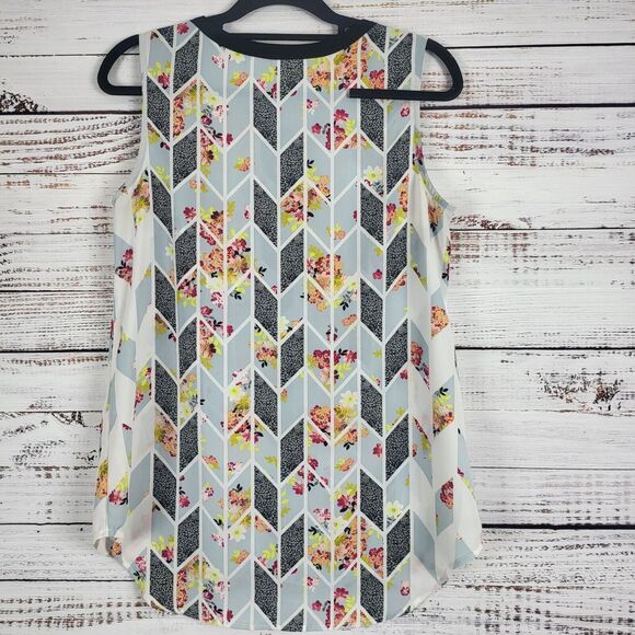 Cabi Tank Blouse S Womens Multicolor Floral Key Hole Front Crew Neck Pullover - Picture 9 of 11
